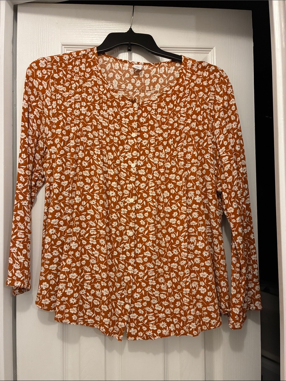 Old Navy Rust Floral Long-Sleeve Scoop Neck Blouse